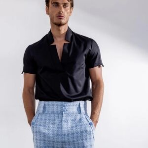 ORTTU‎ Star Neck Shirt Size Medium